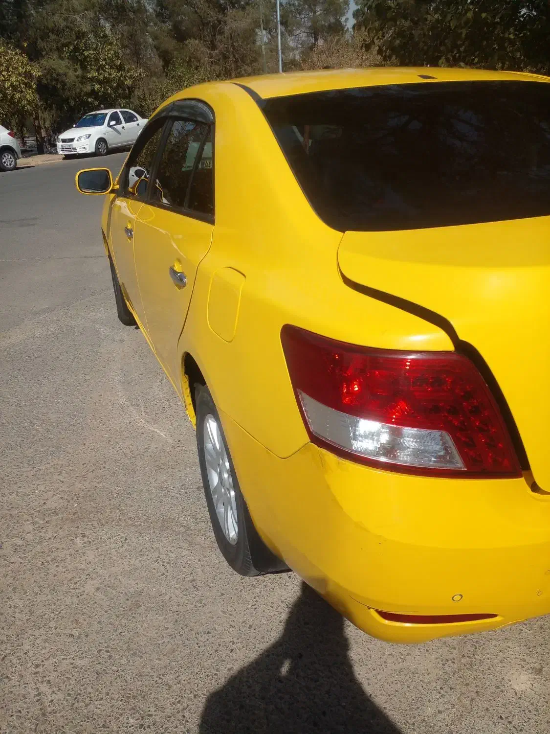 ماشین تاکسی اریو|خودرو سواری و وانت|ری, ظهیرآباد|دیوار