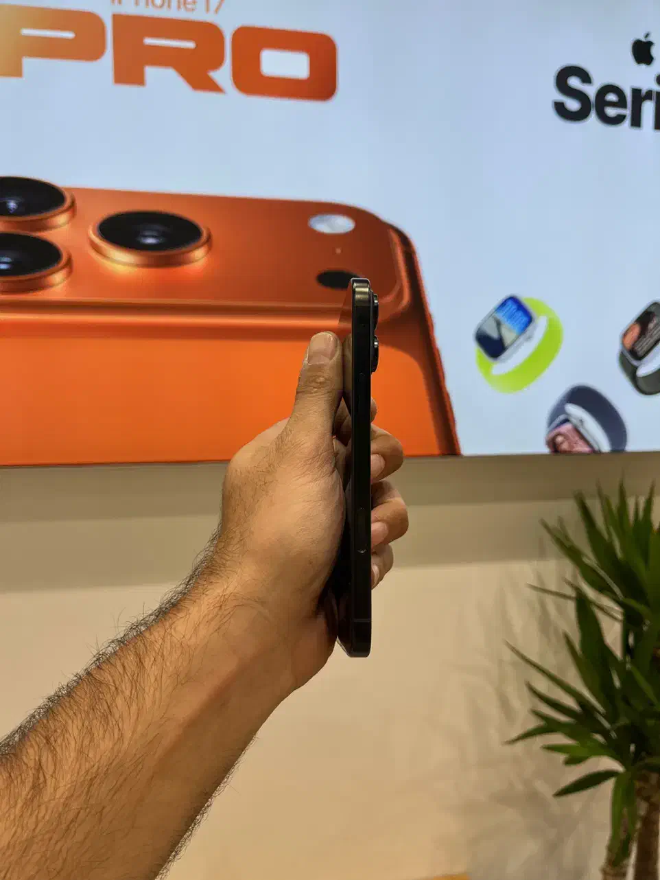 آیفون ۱۶ پرومکس باطری ۱۰۰ شرکتی|موبایل|تهران, صادقیه|دیوار