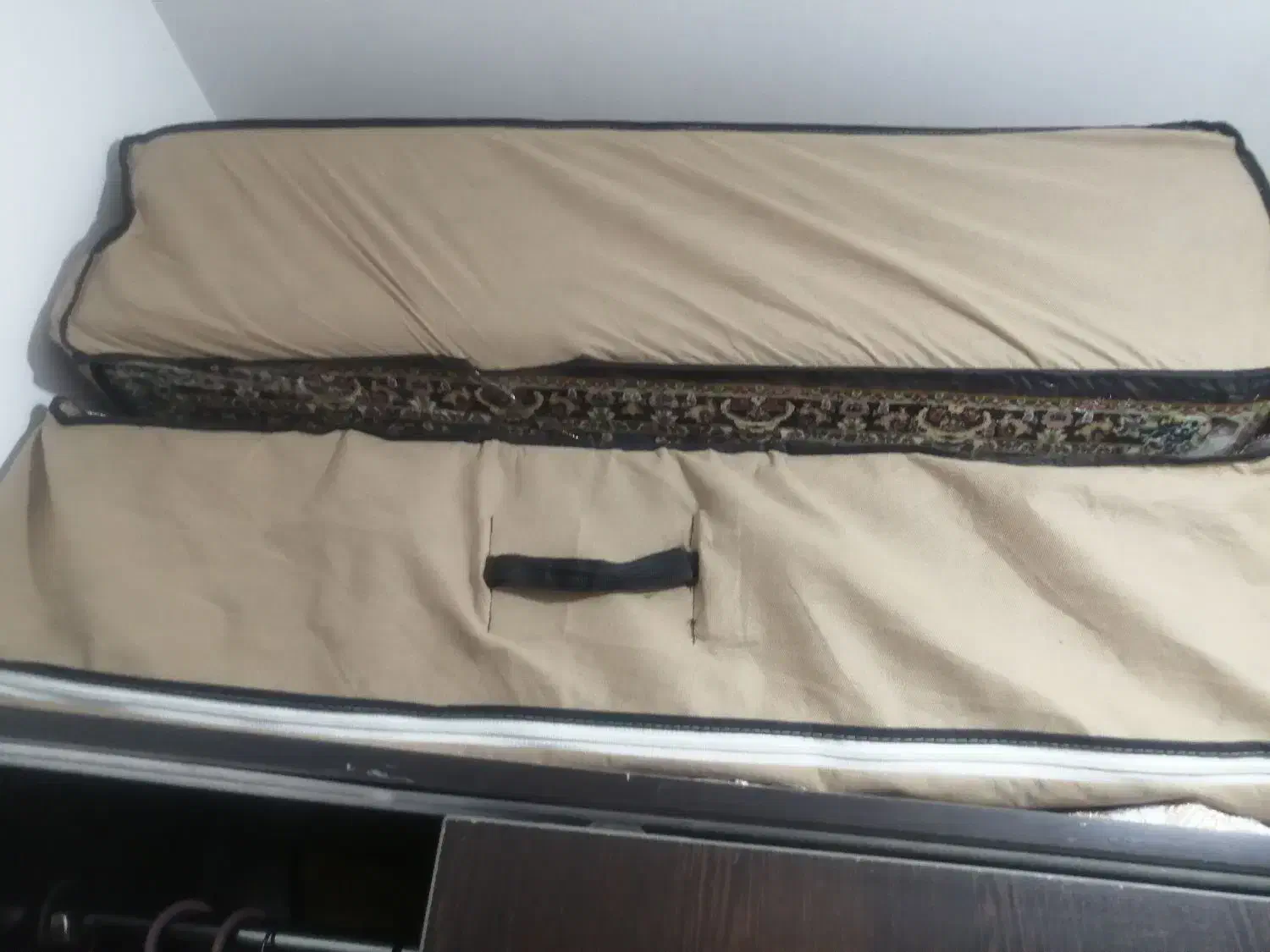 پشتی نو|پشتی|قدس, شهرقدس|دیوار