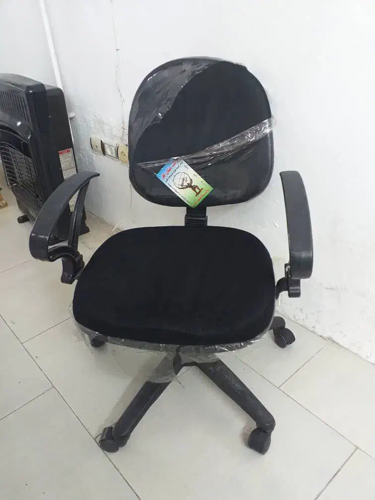 صندلی آرایشگاه|آرایشگاه و سالنهای زیبایی|رشت, معلم|دیوار