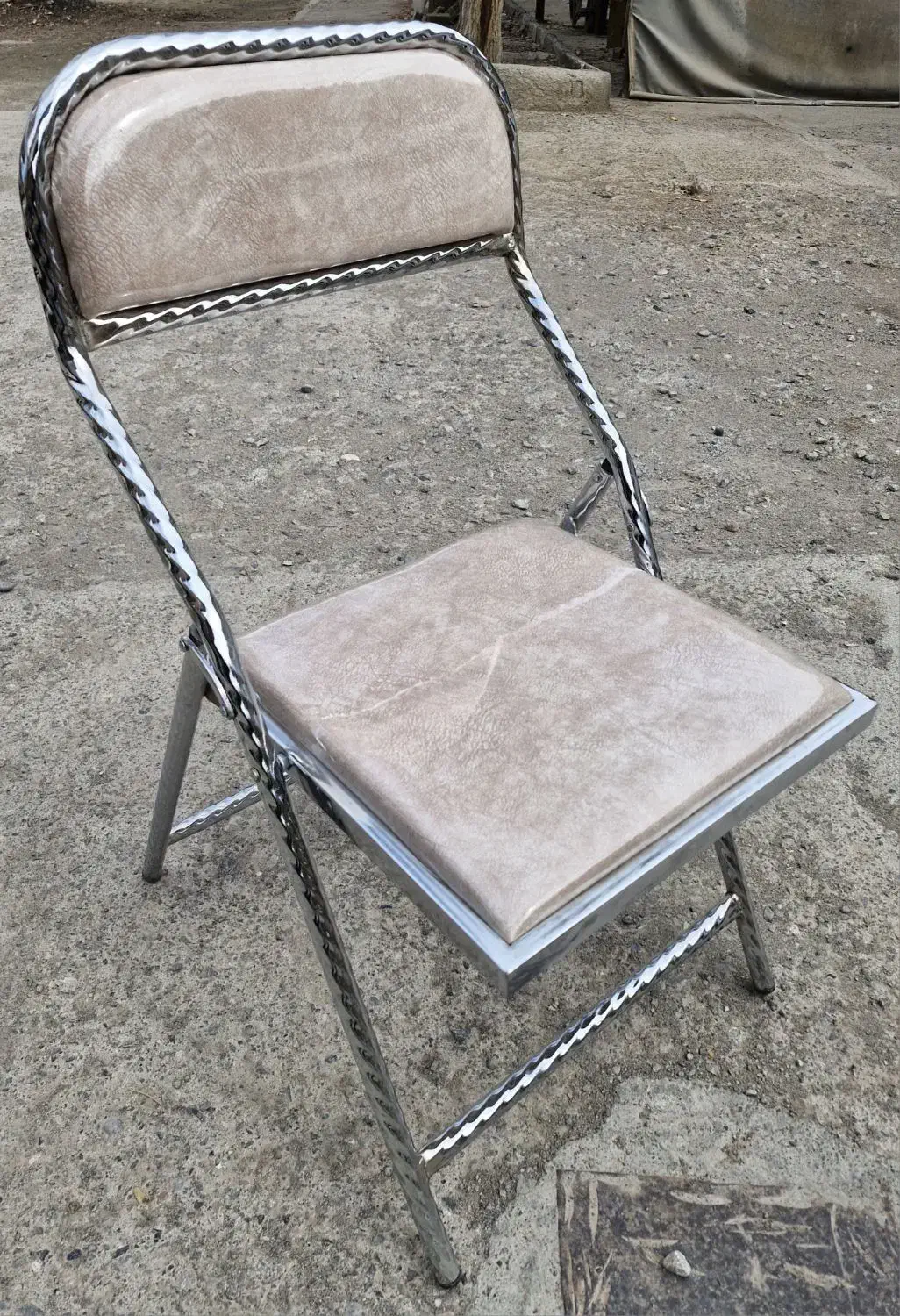 صندلی تاشو فلزی|صندلی و نیمکت|مشهد, خلق آباد سفلی|دیوار