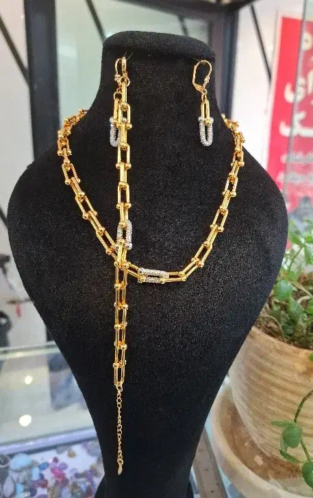 ست ونکلیف|بدلیجات|کرج, برغان|دیوار