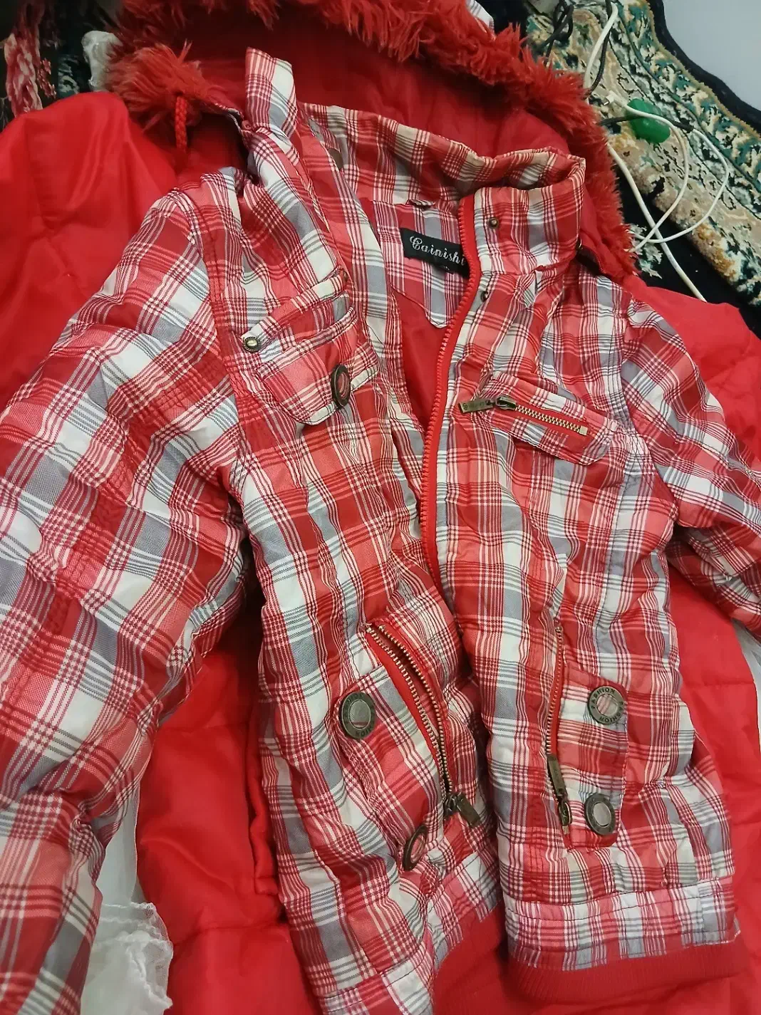 کاپشن و لباس عروس بچه|کفش و لباس بچه|رشت, رشتیان|دیوار