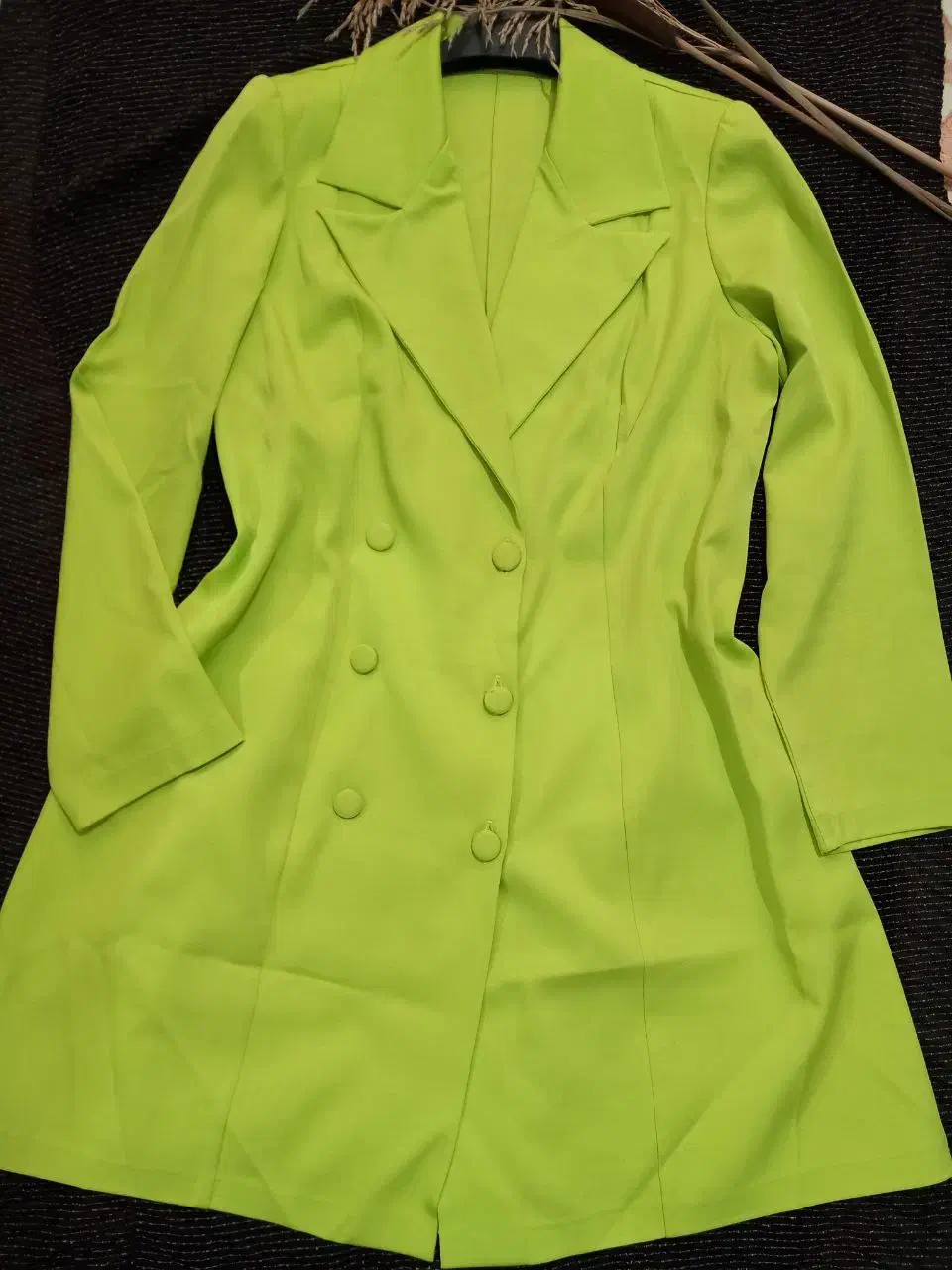 تک کت|لباس|رشت, لاکان شهر|دیوار