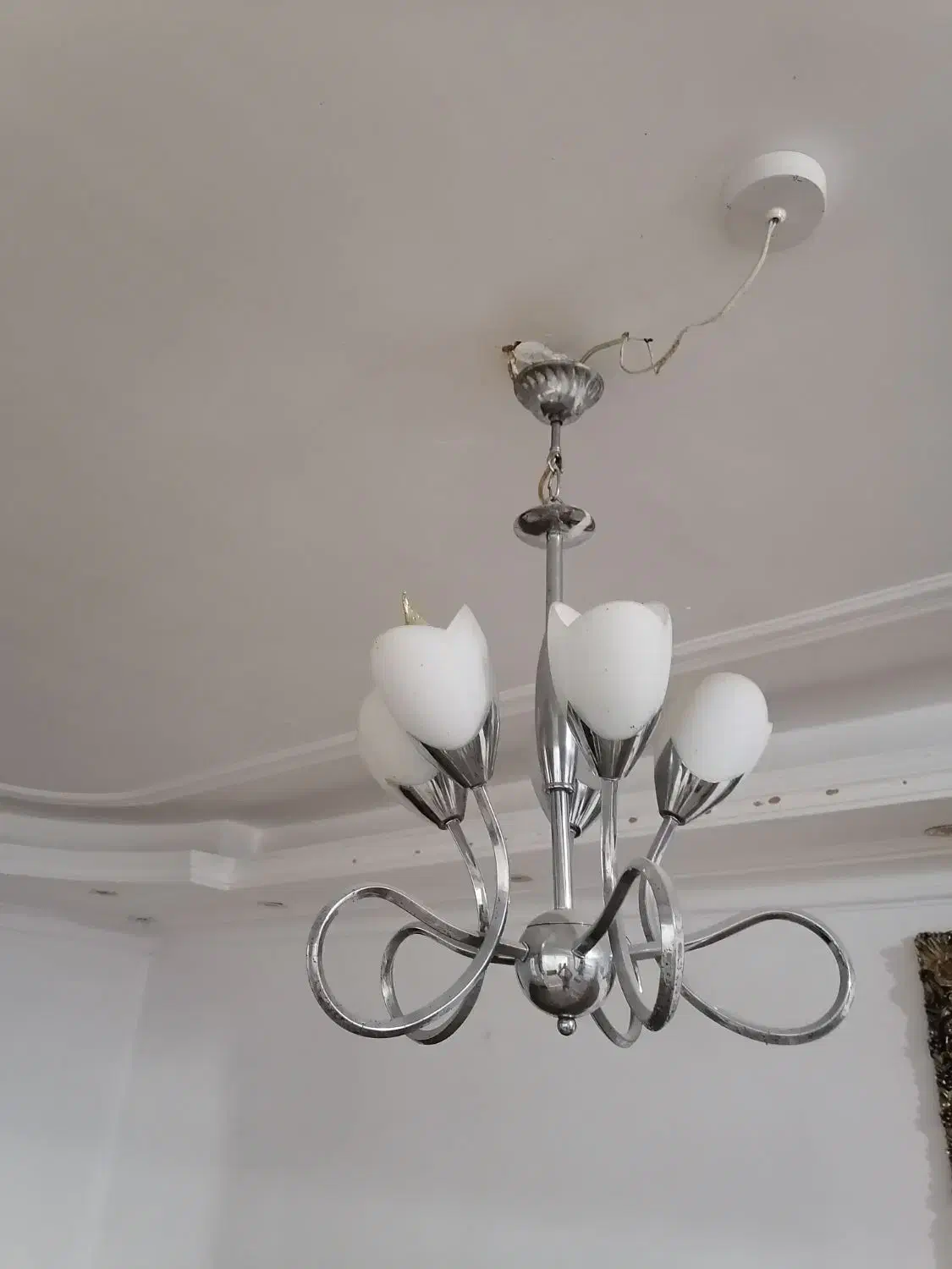 لوستر همراه با چراغ|لوستر و چراغ آویز|اهواز, شهرک پیام|دیوار