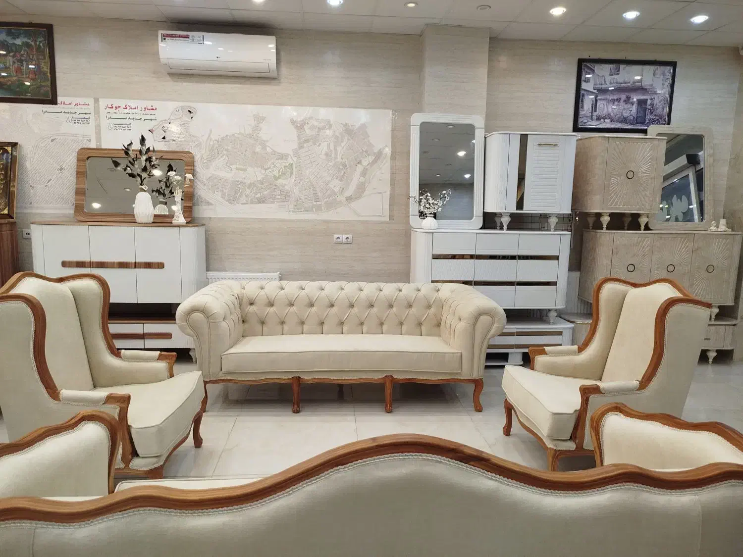 مبل کلاسیک کویین چستر دار چوب راش مدل پرنس کد ۶۶|مبلمان خانگی و میز عسلی|شیراز, دوکوهک|دیوار