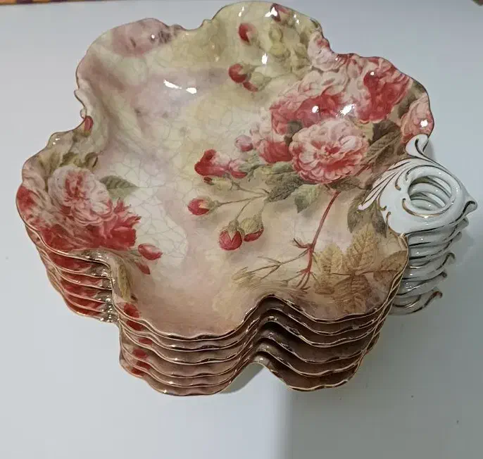 سرویس لمونژ کرم گل میخک|ظروف سرو و پذیرایی|تهران, مرزداران|دیوار