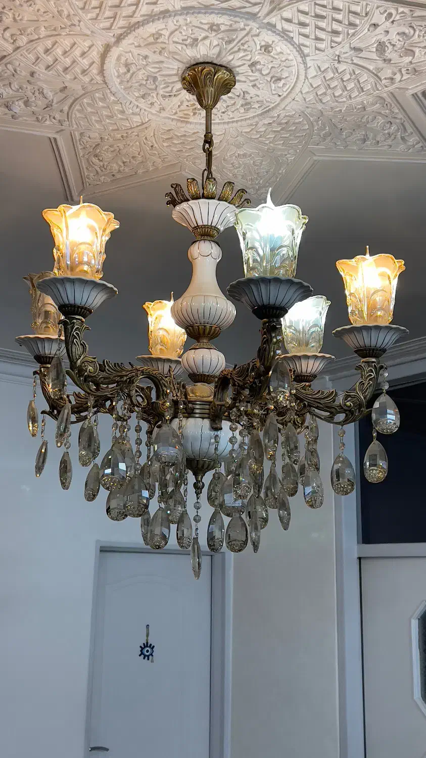 دو عدد لوستر برنز ۶ شعله|لوستر و چراغ آویز|ری, اقدسیه|دیوار