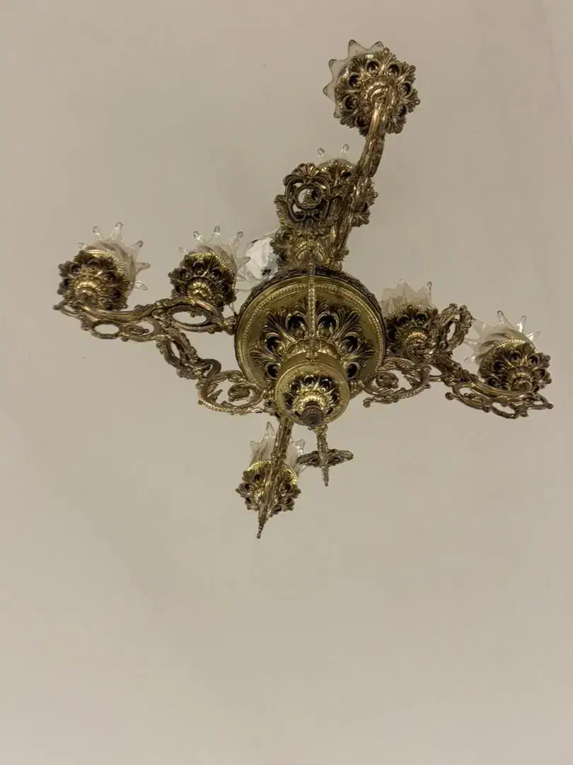 لوستر کاملا سالم طلایی|لوستر و چراغ آویز|مشهد, حسین‌آباد|دیوار