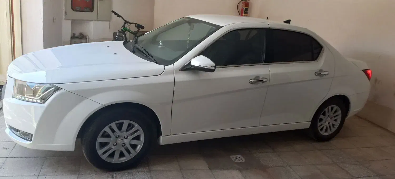 ماشین دنا پلاس دنده ای|خودرو سواری و وانت|کاشان, کلنگه|دیوار