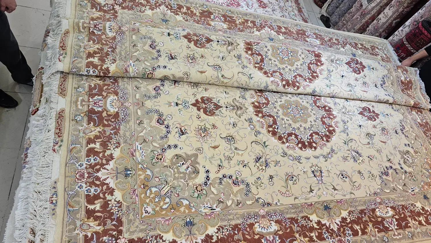 دستباف علیا متن نسکافه‌ای|فرش|تبریز, |دیوار