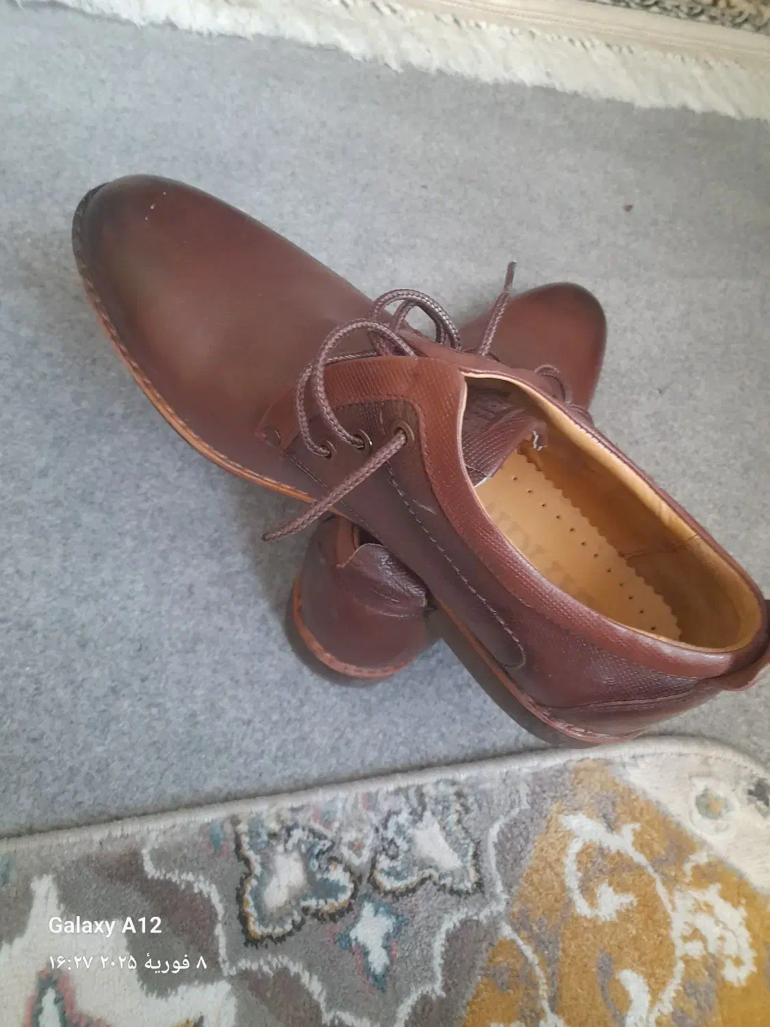 کفش مجلسی|کیف، کفش، کمربند|برخوار, |دیوار