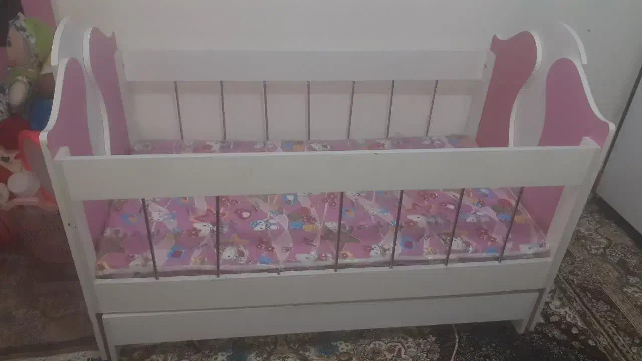 تخت کودک|تخت و سرویس خواب|فلاورجان, |دیوار