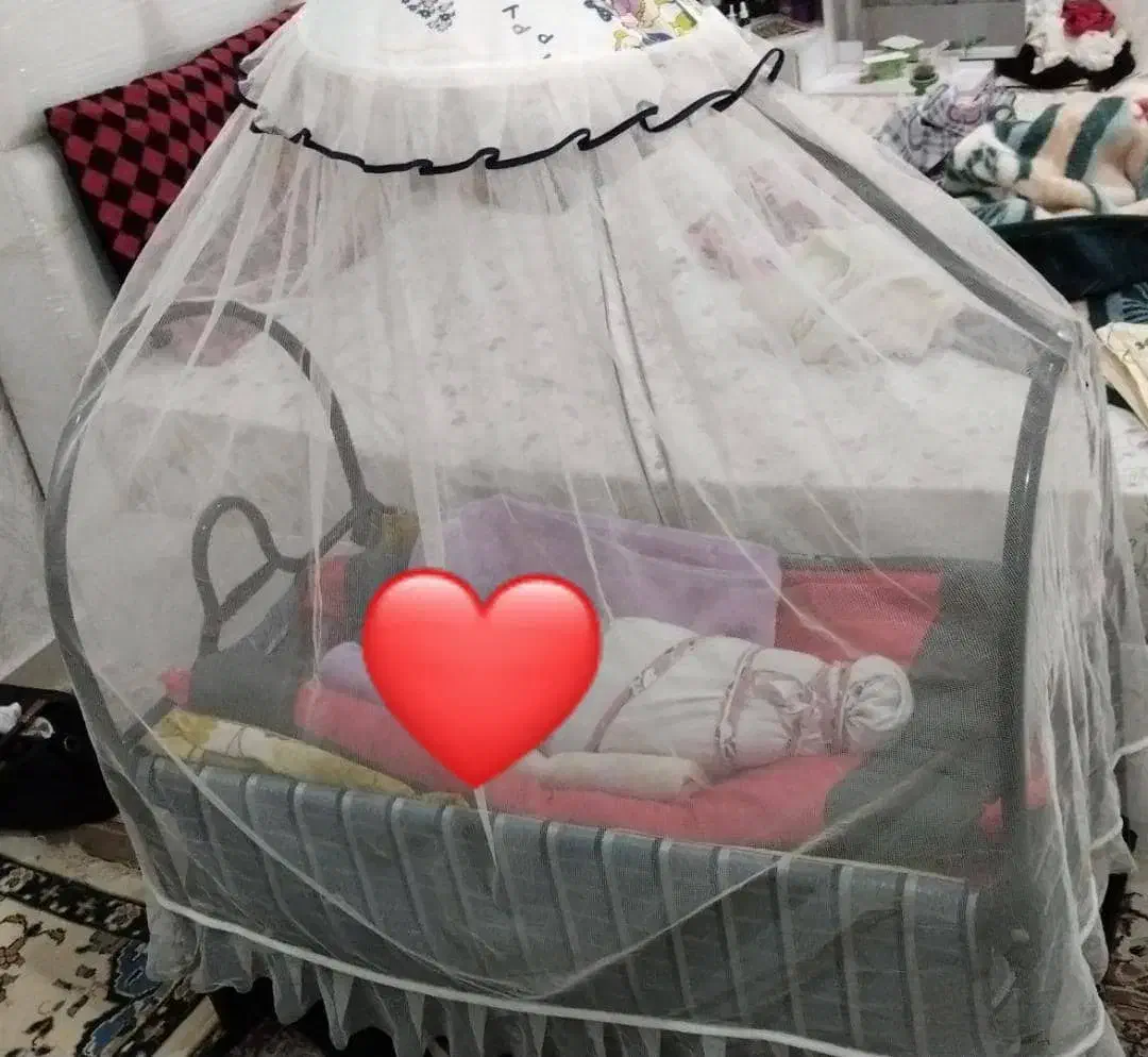 گهواره سالم و درحد نو|تخت و سرویس خواب|حمیدیه, |دیوار