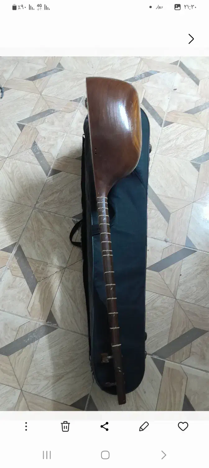 تنبور محمدی کاسه  یک تکه توت وگردو|سازهای سنتی|تاکستان, |دیوار