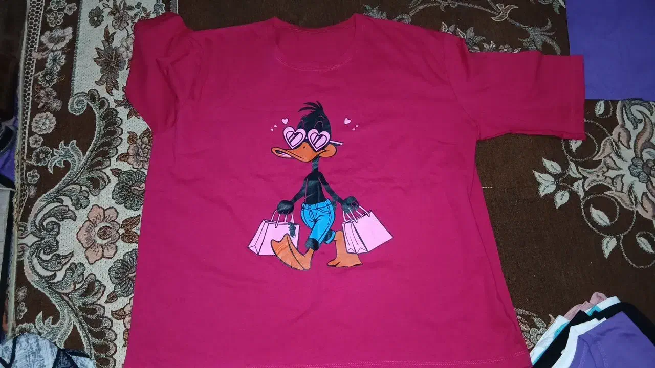 تیشرت|کفش و لباس بچه|رباط‌کریم, رباط‌کریم|دیوار