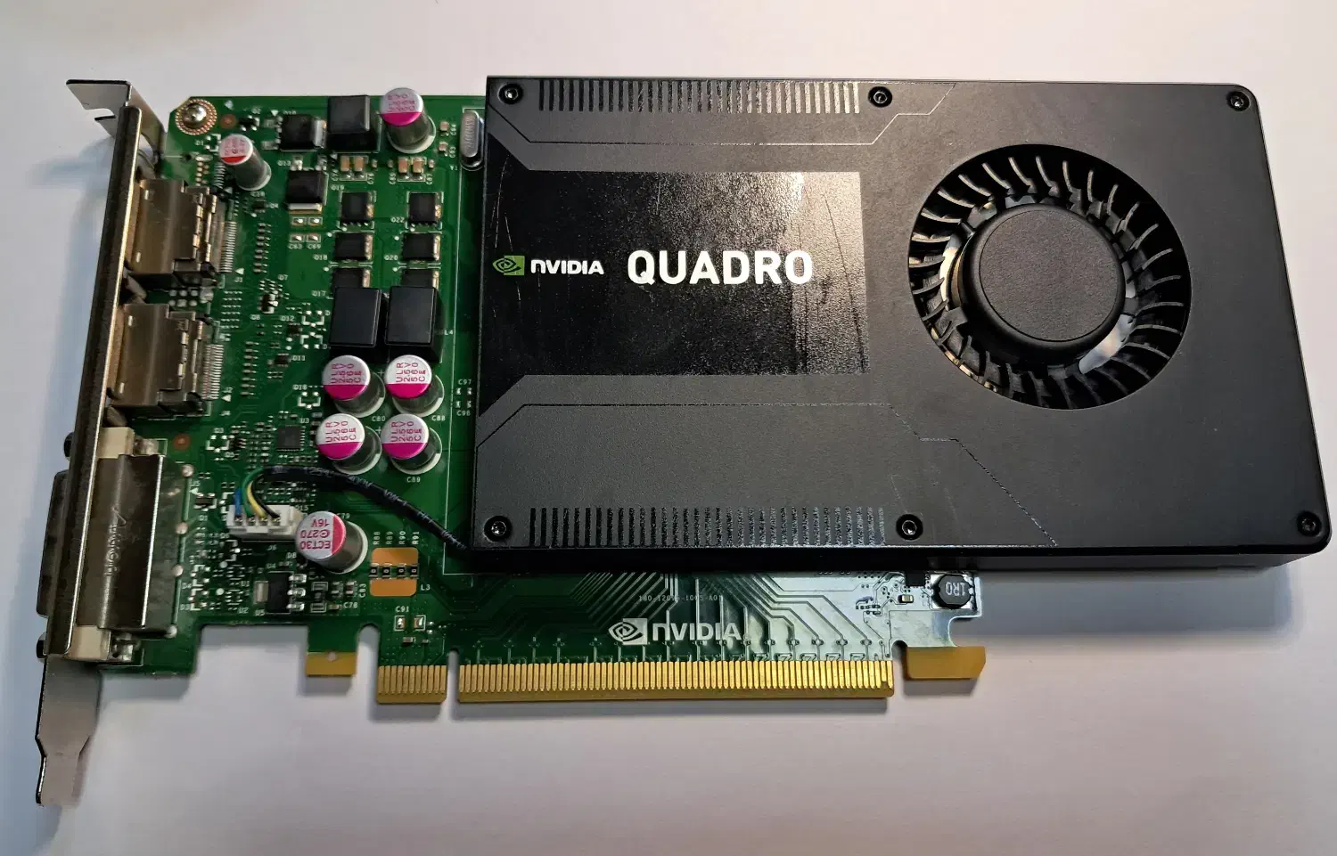 2 عدد کارت گرافیک Quadro|قطعات و لوازم جانبی رایانه|فولادشهر, فولادشهر|دیوار