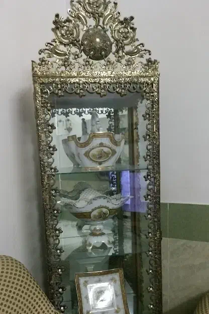 ویترین طرح برنز|بوفه، ویترین، کنسول|قم, قلعه کامکار|دیوار