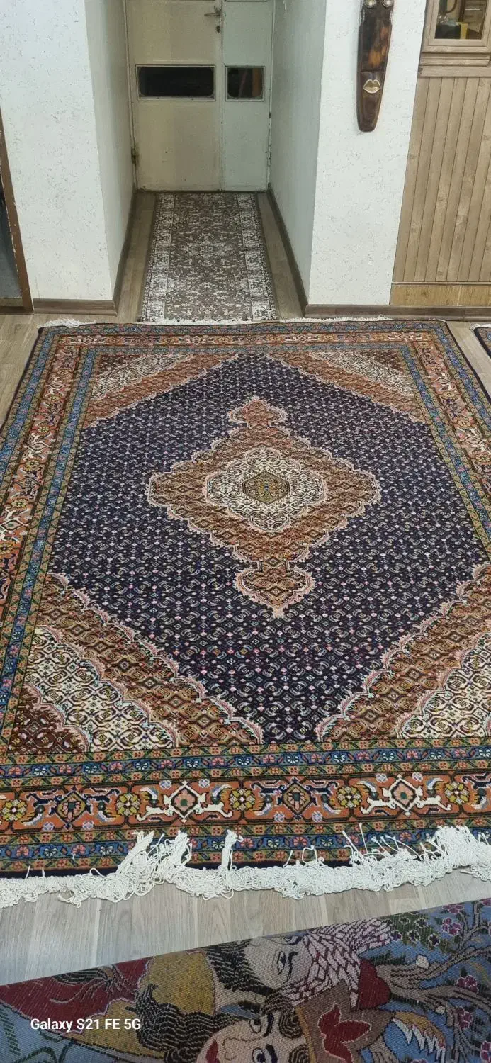 فروش فرش ریزه ماهی خوش رنگ و خوش نقشه|فرش|مشگین شهر, |دیوار