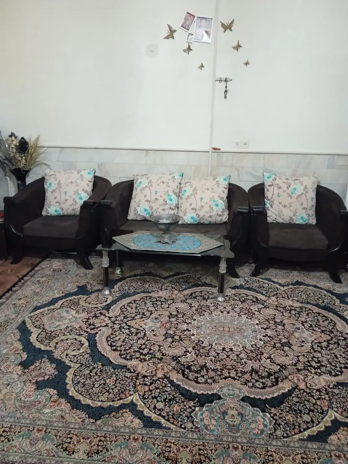 مبل هفت نفره کار کرده|مبلمان خانگی و میز عسلی|قم, شاه ابراهیم|دیوار