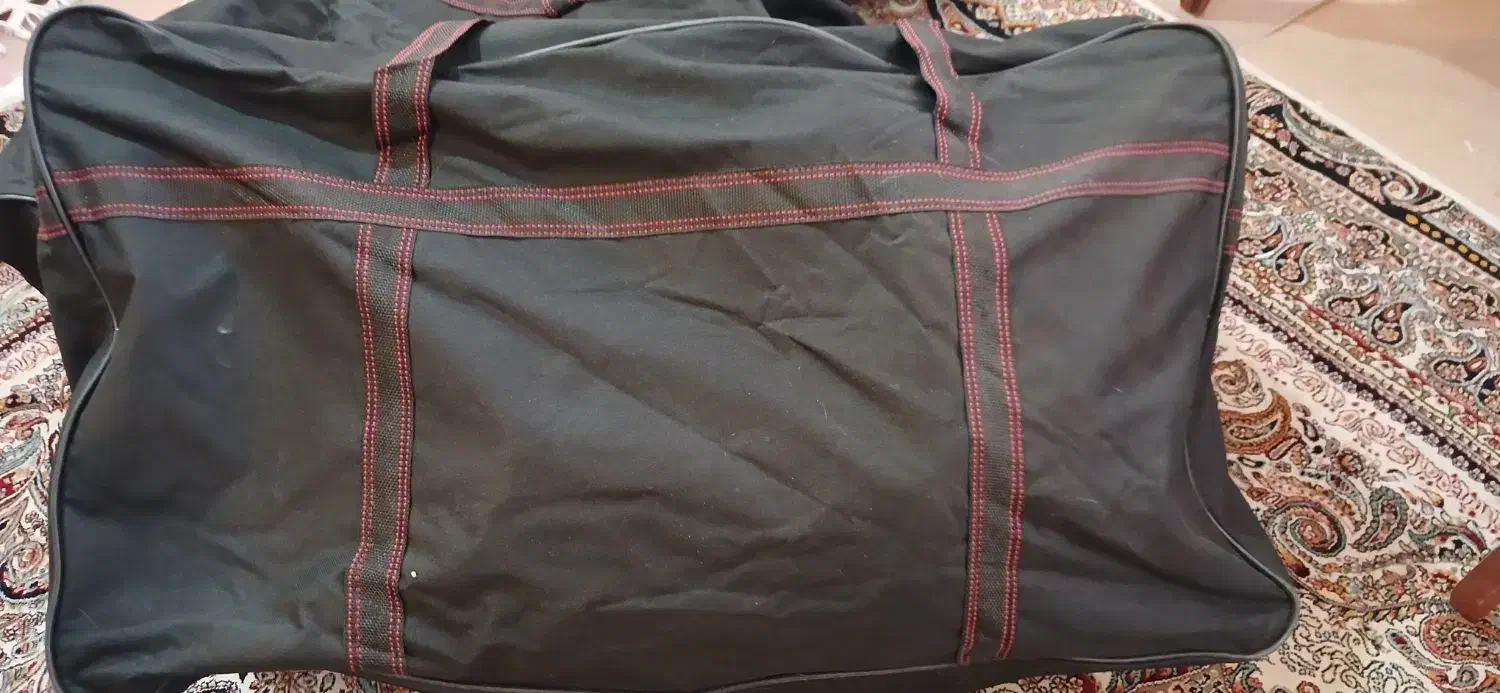 ساک بزرگ|کیف، کفش، کمربند|مراغه, |دیوار