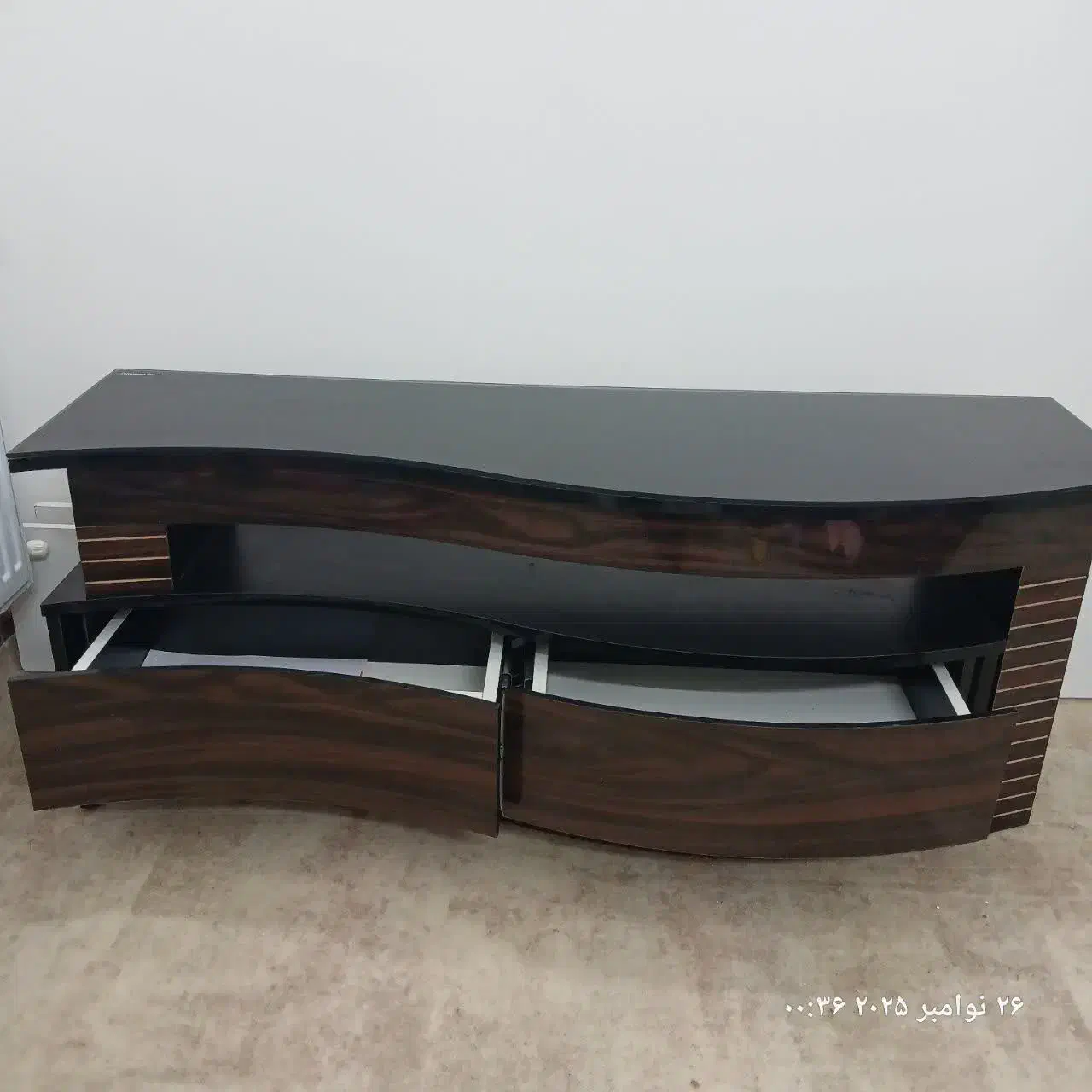 میز تلویزیون درحد نو|میز تلویزیون|تیران, |دیوار