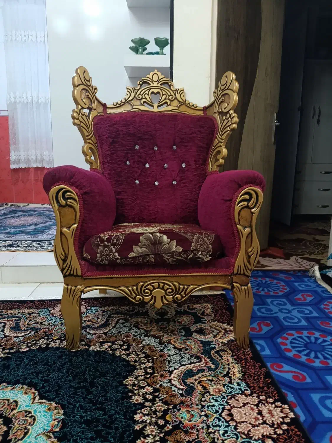 مبل سلطنتی و میز عسلی|مبلمان خانگی و میز عسلی|شریف‌آباد, |دیوار