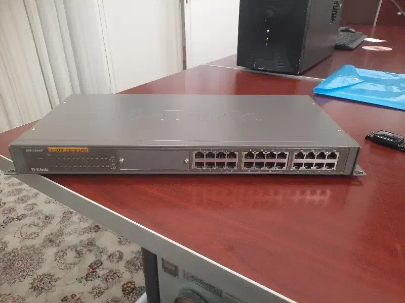 سوئیچ 24 کانال دی لینک|مودم و تجهیزات شبکه|تهران, قیام|دیوار