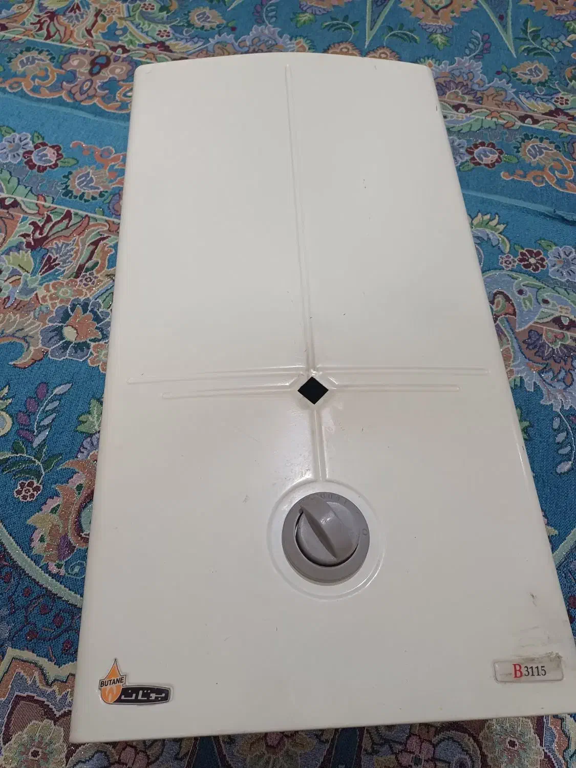 آبگرمکن بوتان۳۱۱۵|آبگرمکن، پکیج، شوفاژ|شاهین‌شهر, گرگاب|دیوار