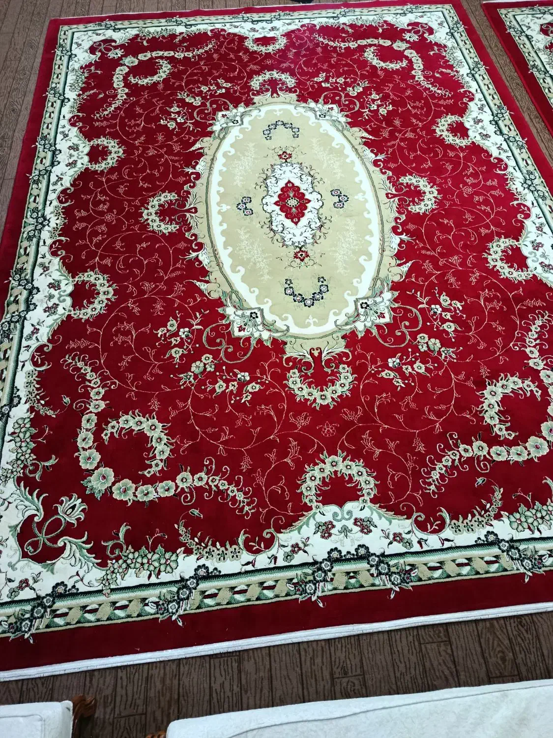 فرش ماشینی قرمز12متری|فرش|میانه, |دیوار