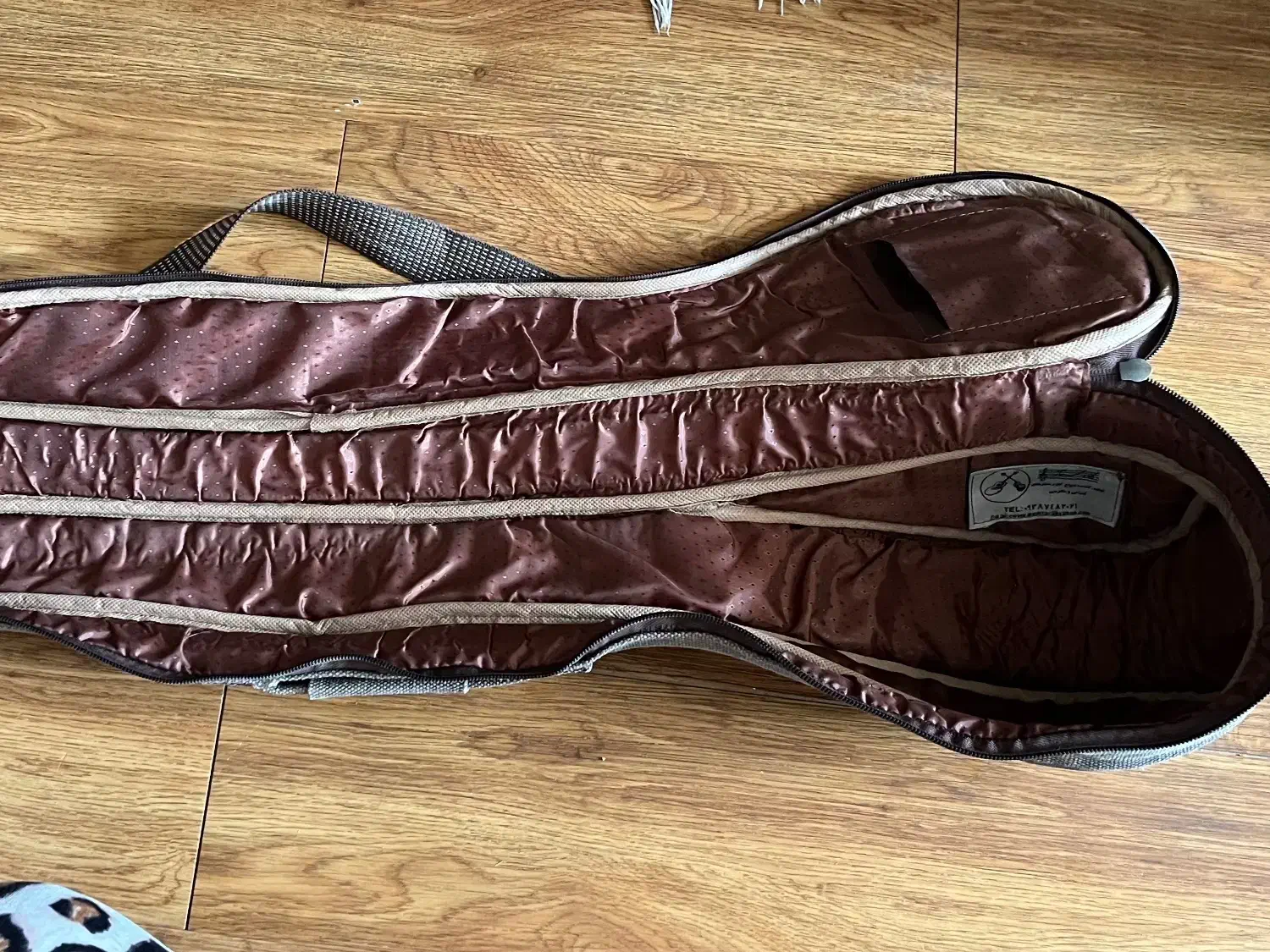 ستار با کیف|سازهای سنتی|شاهرود, |دیوار