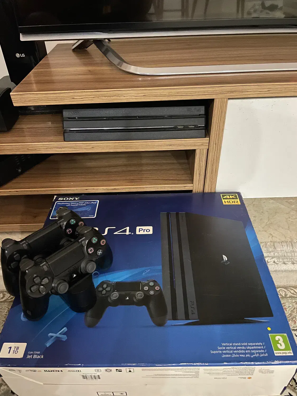 PS4 پرو ورژن 2 یک ترا|کنسول، بازی ویدئویی و آنلاین|کرمان, |دیوار