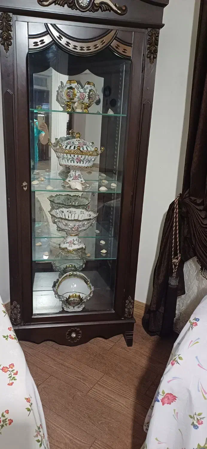 بوفه چوبی سالم|بوفه، ویترین، کنسول|خاوران, |دیوار