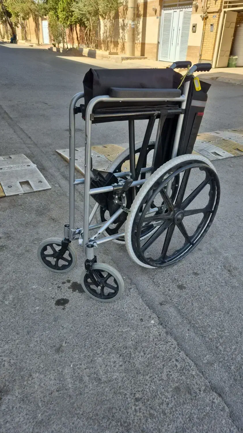 ویلچر ( ویلچیر) صندلی چرخدار|فعالیت داوطلبانه|شاهین‌شهر, مخابرات (شهید بهشتی)|دیوار