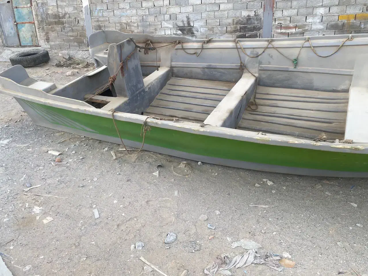 تشت قایق|قایق و سایر وسایل نقلیه|بمانی, |دیوار