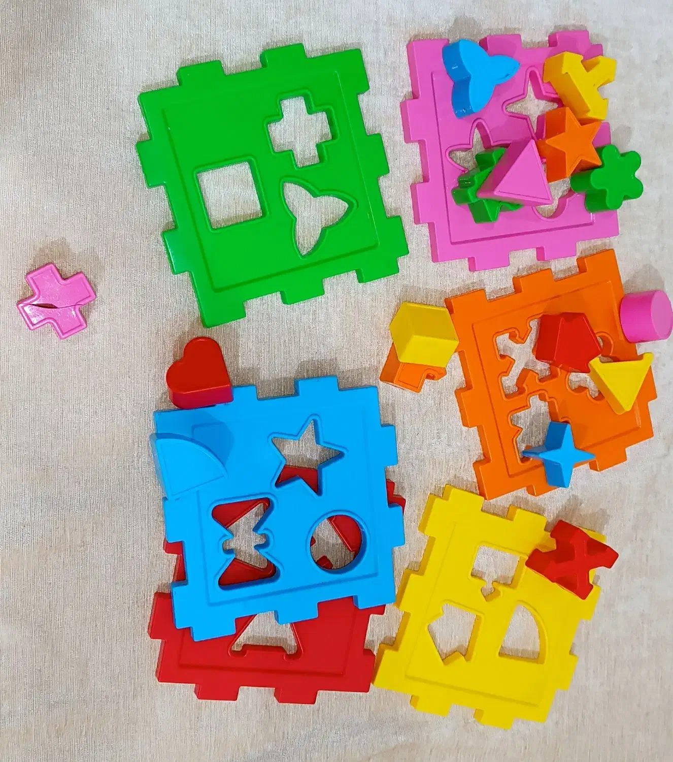 پازل اشکال|اسباب‌‌بازی|مسجد سلیمان, |دیوار