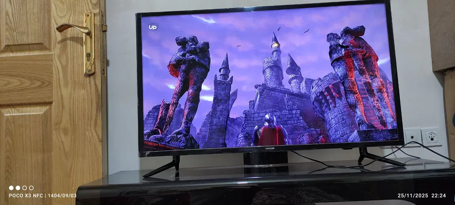 تلویزیون 40 اینچ سامسونگ|تلویزیون و پروژکتور|بروجرد, |دیوار