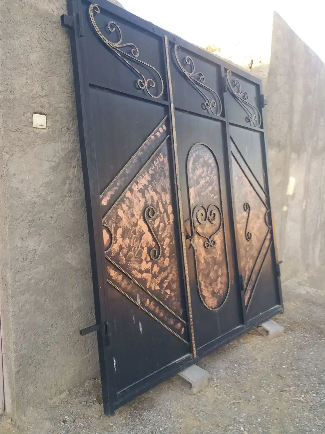 دروازه آهنی|مصالح و تجهیزات ساختمان|قروه, |دیوار