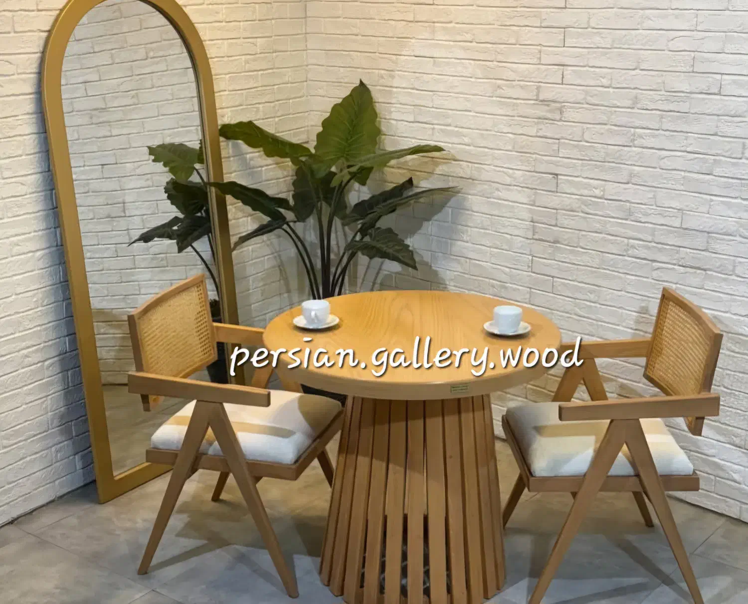 سینوریا کَلِستو میز ناهار خوری کم‌جا گرد اقتصادی|میز و صندلی غذاخوری|تهران, شیراز|دیوار