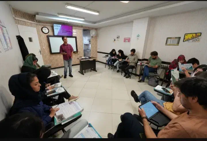 جذب مدرس زبان انگلیسی در زیباشهر ومهرگان|استخدام آموزشی|محمدیه-قزوین, |دیوار