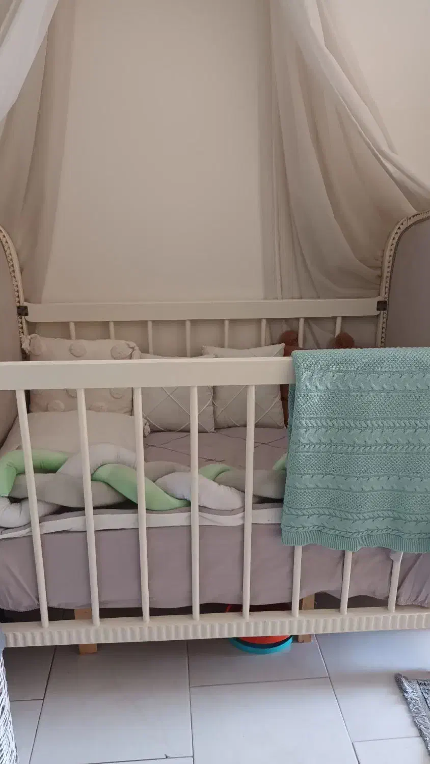 تخت خواب کودک|تخت و صندلی بچه|دماوند, گیلاوند|دیوار