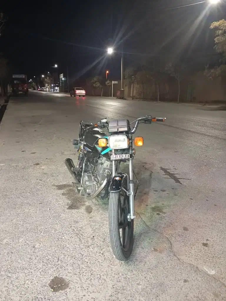 موتور۲۰۰ مدل ۱۴۰۰|موتورسیکلت|بهمن صغاد, |دیوار