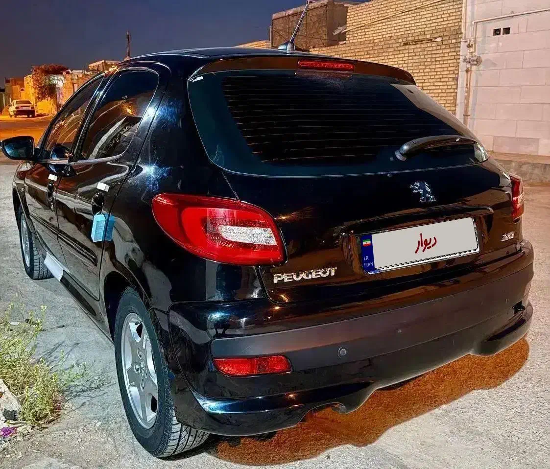 207 دنده ای پاناروما|خودرو سواری و وانت|آبادان, |دیوار