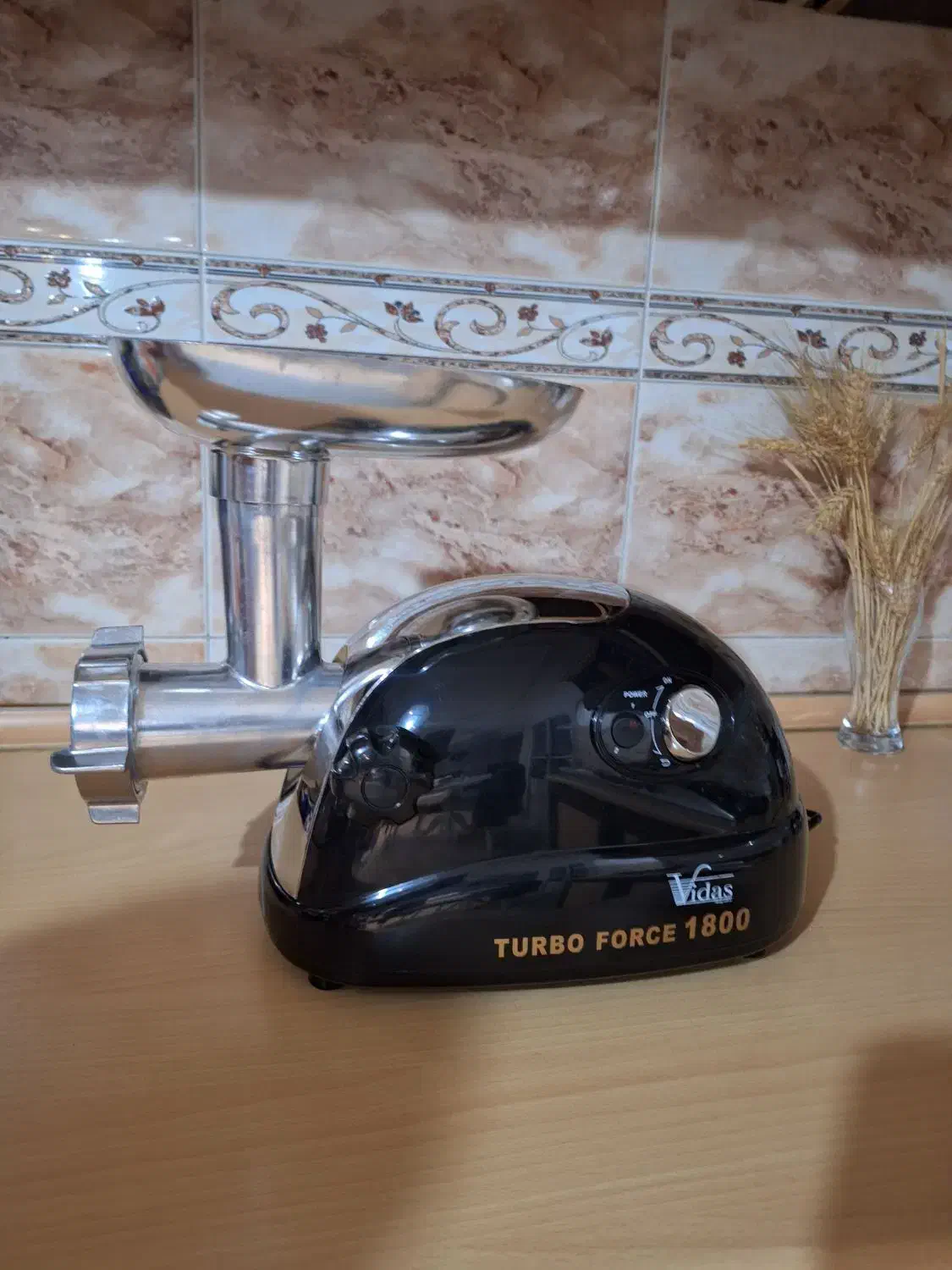 چرخ گوشت|خردکن، آسیاب، غذاساز|رشت, چمارسرا|دیوار