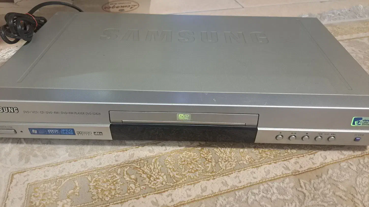 یک دستگاهDVD|پخش‌کننده DVD و ویدیو|همدان, |دیوار