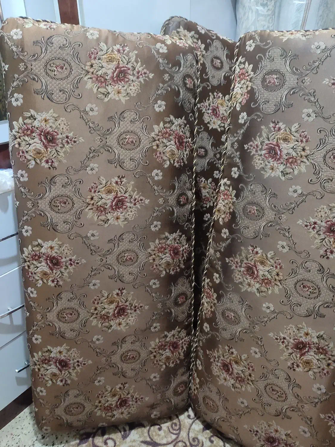 پشتی|پشتی|نجف‌آباد, یزدانشهر|دیوار