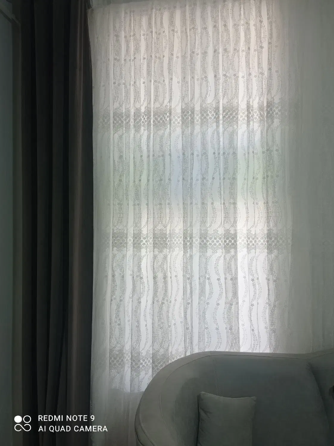 ۱۲مترپرده توری سالم که برای یه قسمت ۴ متری بوده|پرده، رانر، رومیزی|اسلامآباد غرب, |دیوار