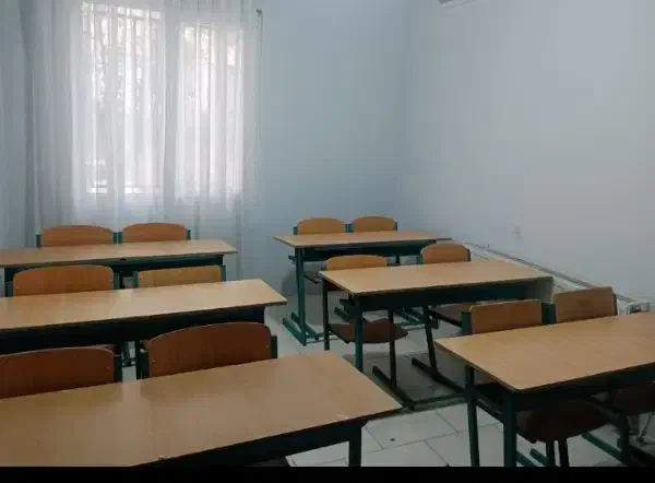 نیمکت و صندلی|صندلی و نیمکت|پرند, فاز ۶|دیوار