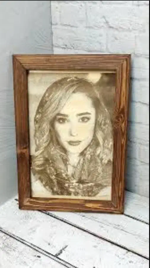 حکاکی چهره روی چوب ( ویژه روز مادر )|تابلو، نقاشی، عکس|قم, بیست متری ولیعصر|دیوار