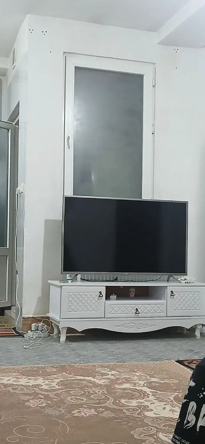 تلویزیون|تلویزیون و پروژکتور|هشتگرد, فاز ۷ مهستان|دیوار